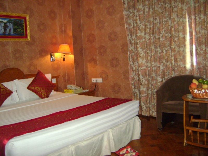 יאנגון Excel Treasure Hotel מראה חיצוני תמונה
